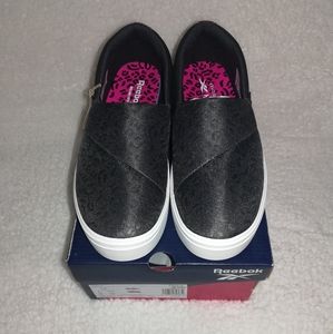 Reebok Katura Slip on Sneakers Size 7.5 NIB Women